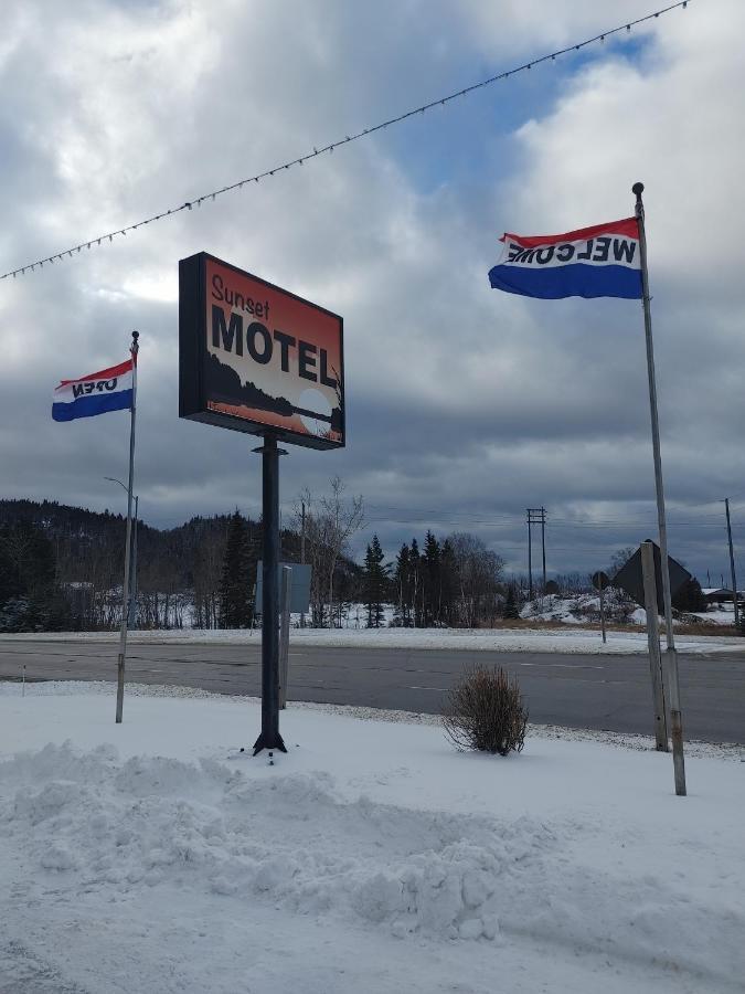 Sunset Motel Schreiber Extérieur photo